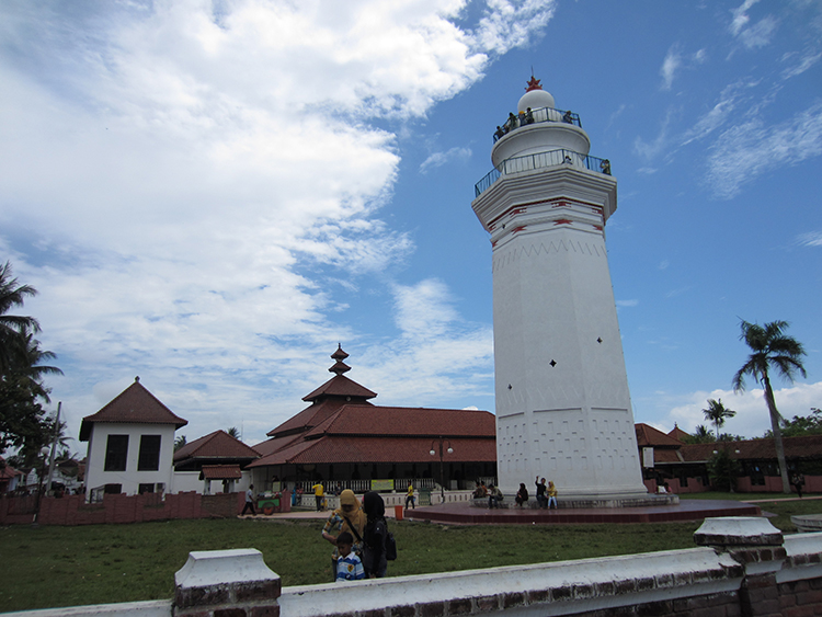 Religious conflict and heritage management in Banten Lama
